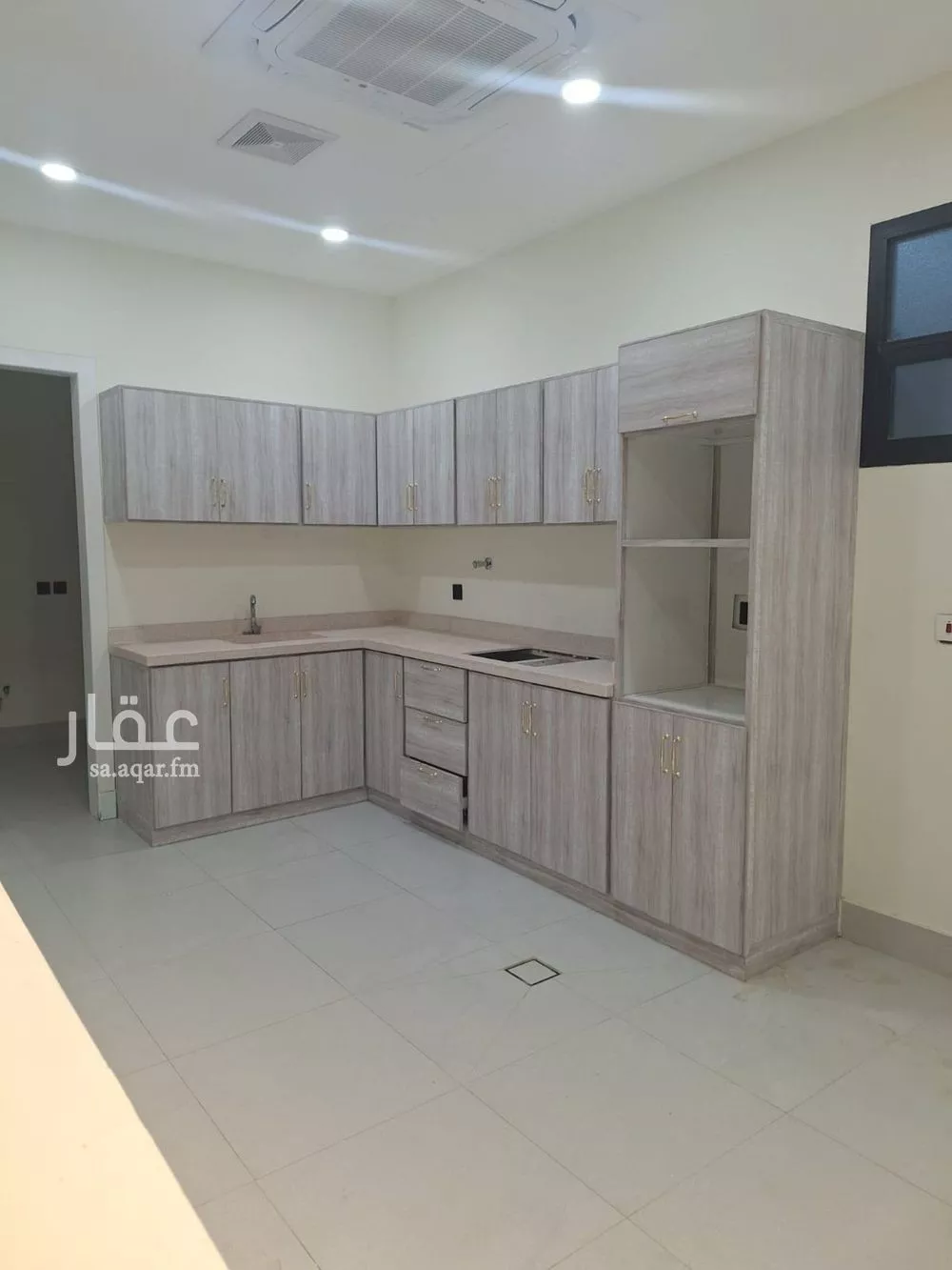 4 bedroom apartment in Al Sahafah, Riyadh 17