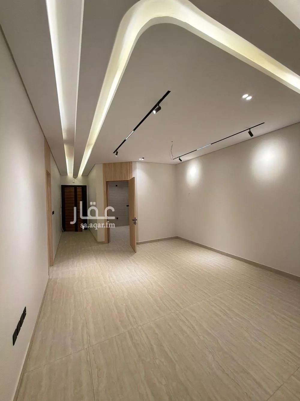 3 bedroom apartment in Al Salamah 8