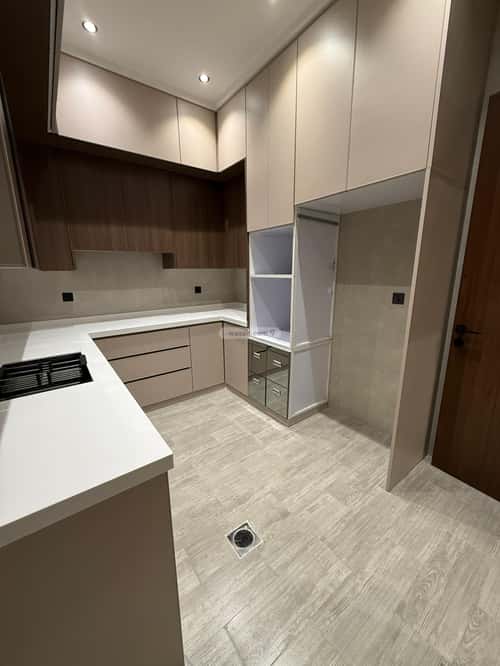 4 bedroom apartment in Al Manar 3