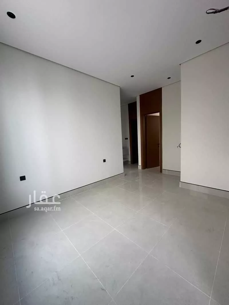 6 bedroom villa in Ash Sharq 12
