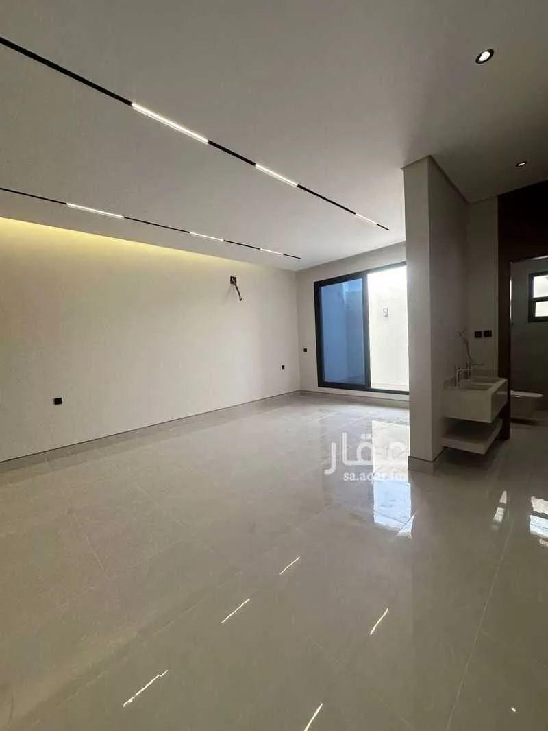 6 bedroom villa in Ash Sharq 6