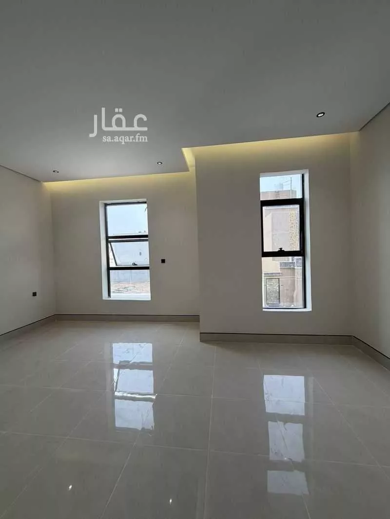 6 bedroom villa in Ash Sharq 8