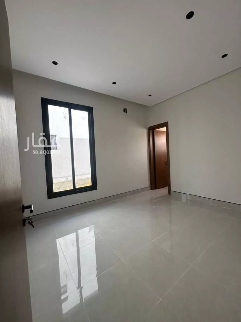 6 bedroom villa in Ash Sharq 10