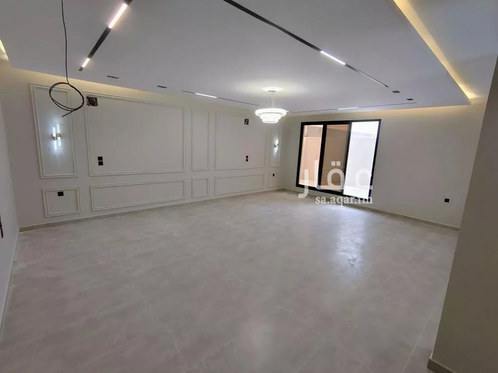 8 bedroom villa in Al Lulu 3