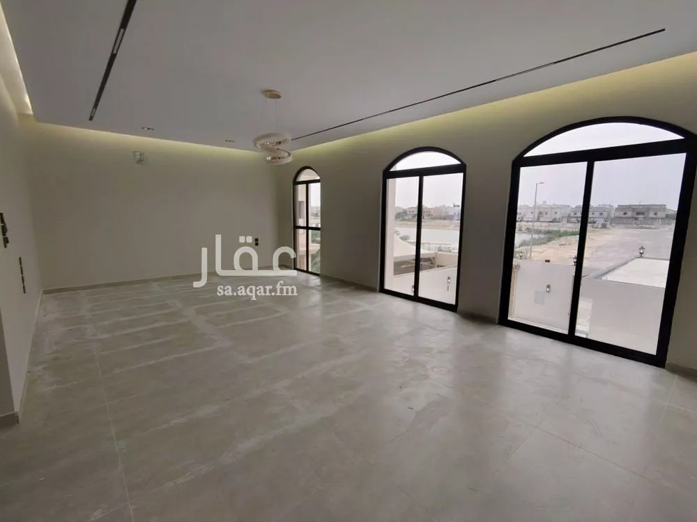 8 bedroom villa in Al Lulu 5