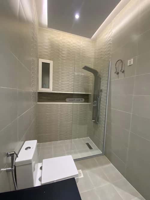 5 bedroom apartment in Muraykh 2