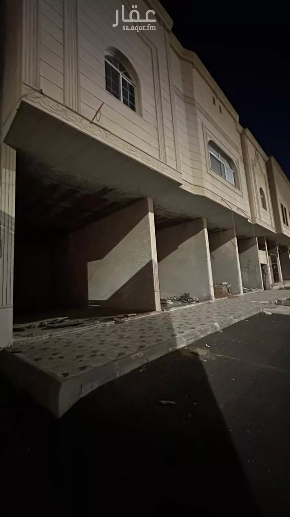 594 sqm shop in King Fahd 3