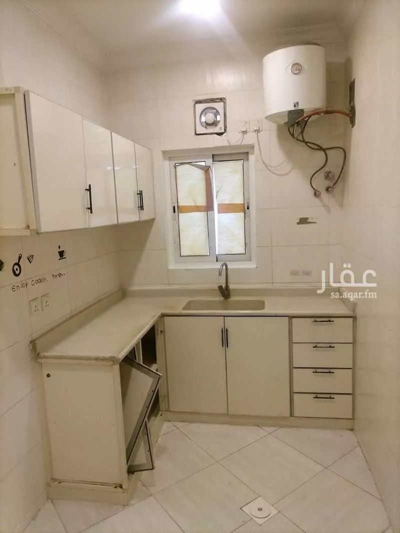 400 sqm building in Al Iskan 12