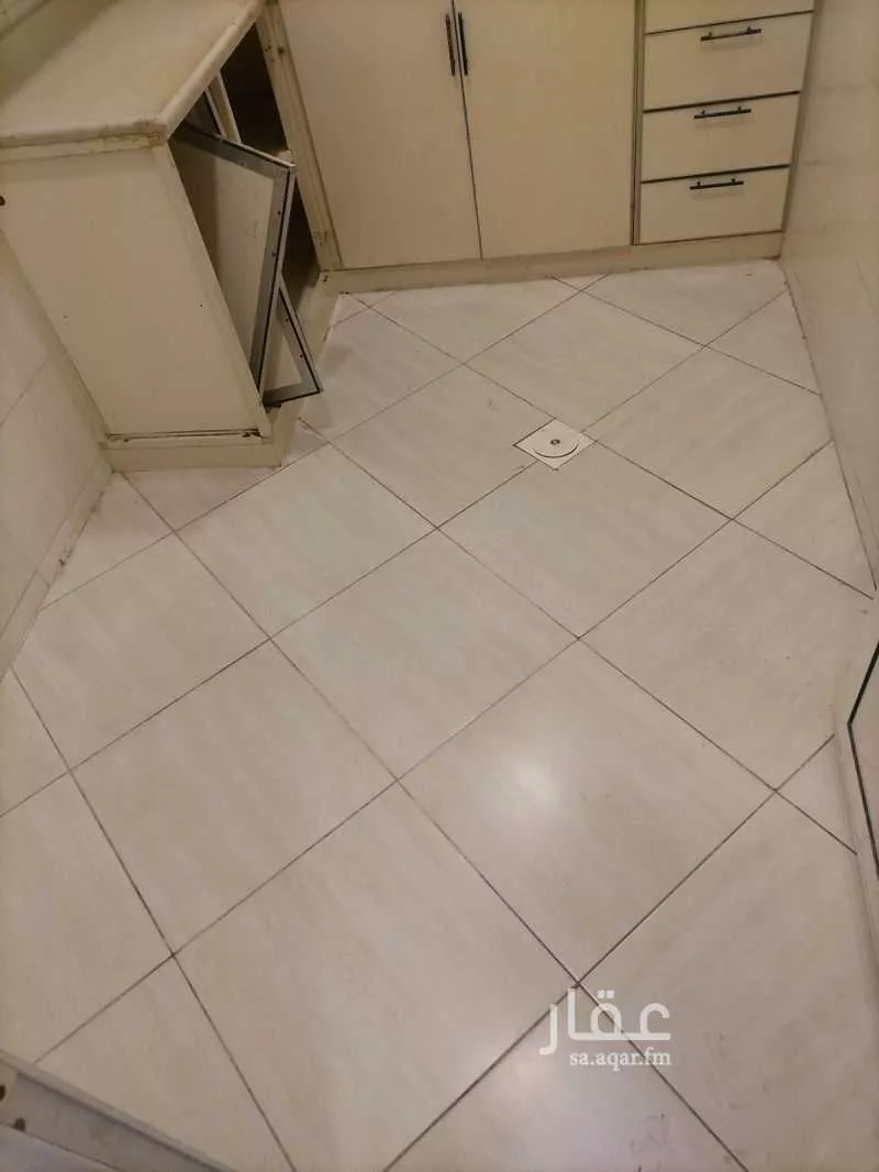 400 sqm building in Al Iskan 3