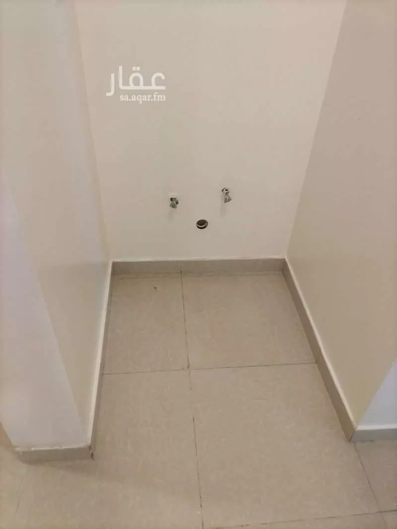 400 sqm building in Al Iskan 5