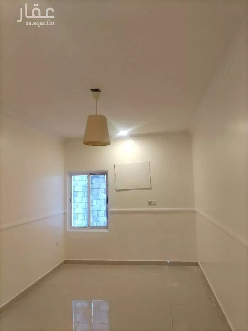 400 sqm building in Al Iskan 8