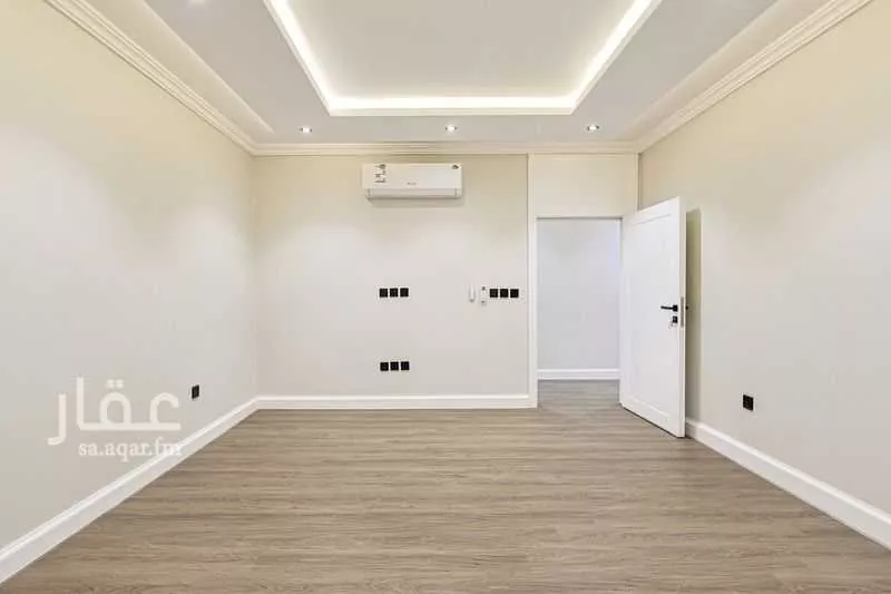 5 bedroom floor in King Fahd 5