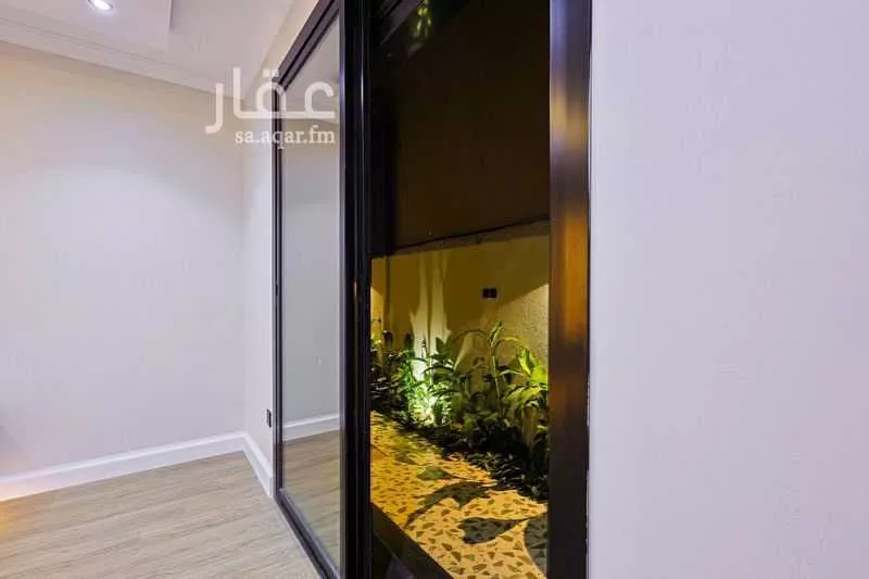 5 bedroom floor in King Fahd 6