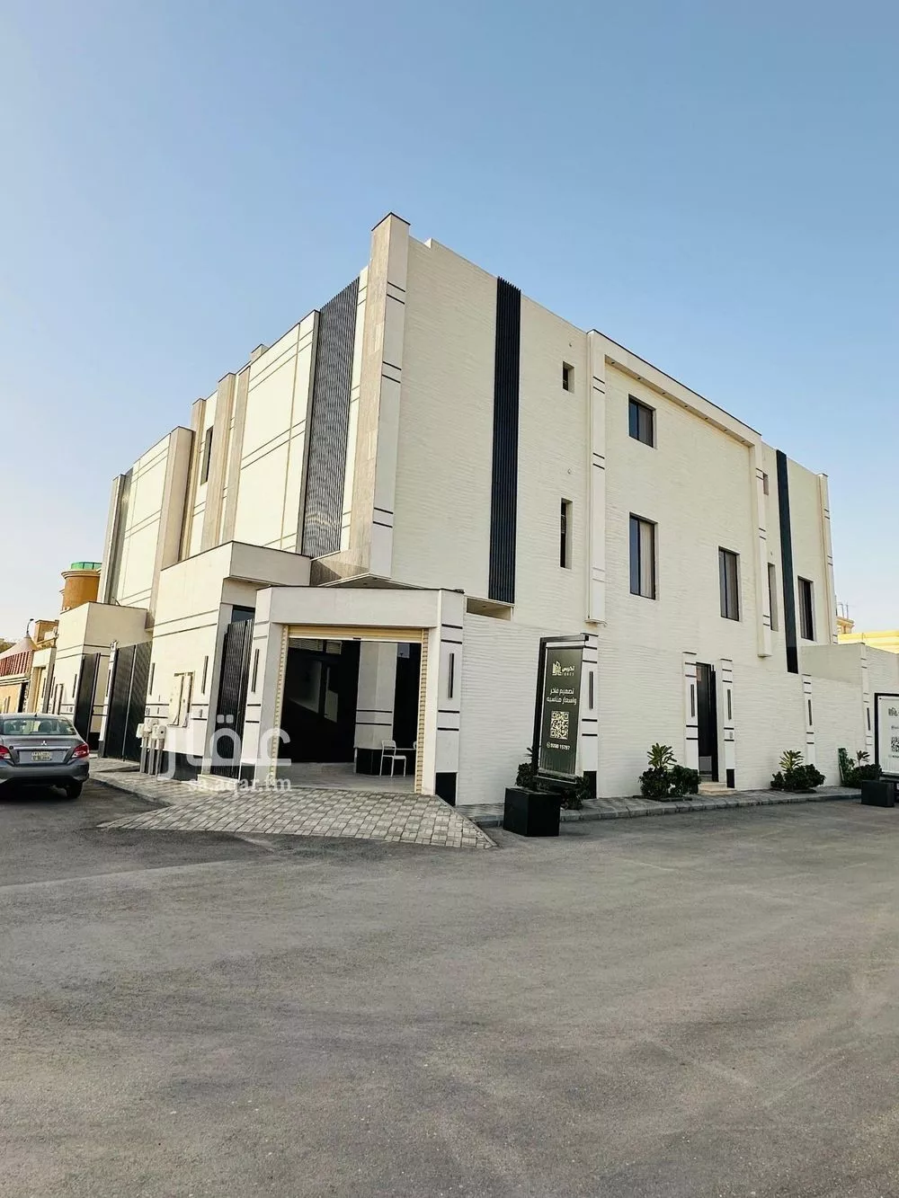 3 bedroom floor in Al Khaleej 12