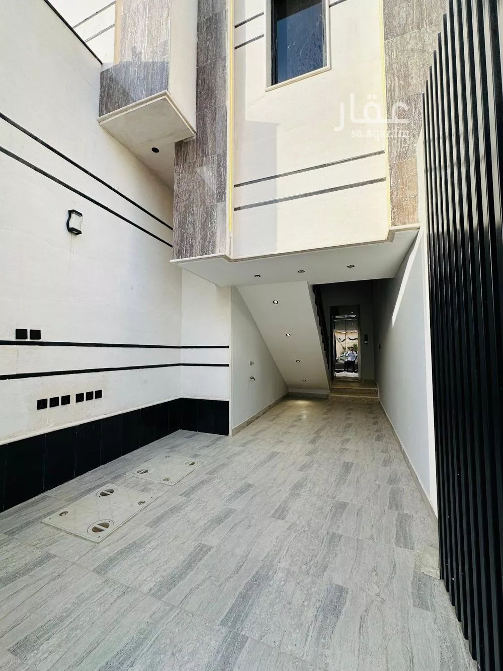 3 bedroom floor in Al Khaleej 13