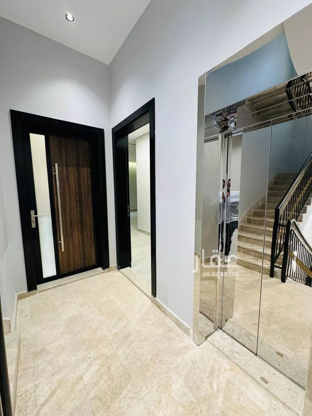 3 bedroom floor in Al Khaleej 16