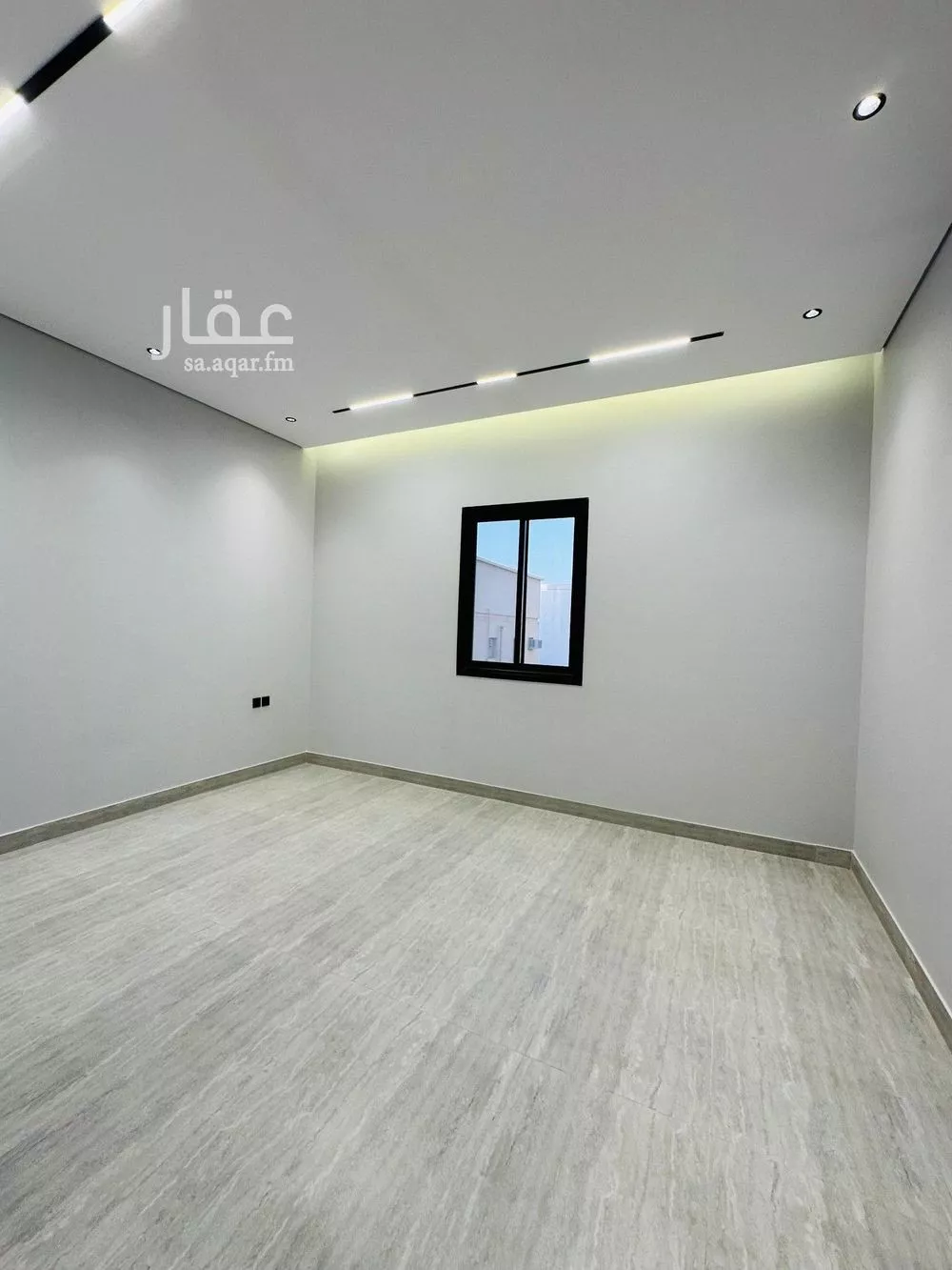 3 bedroom floor in Al Khaleej 7