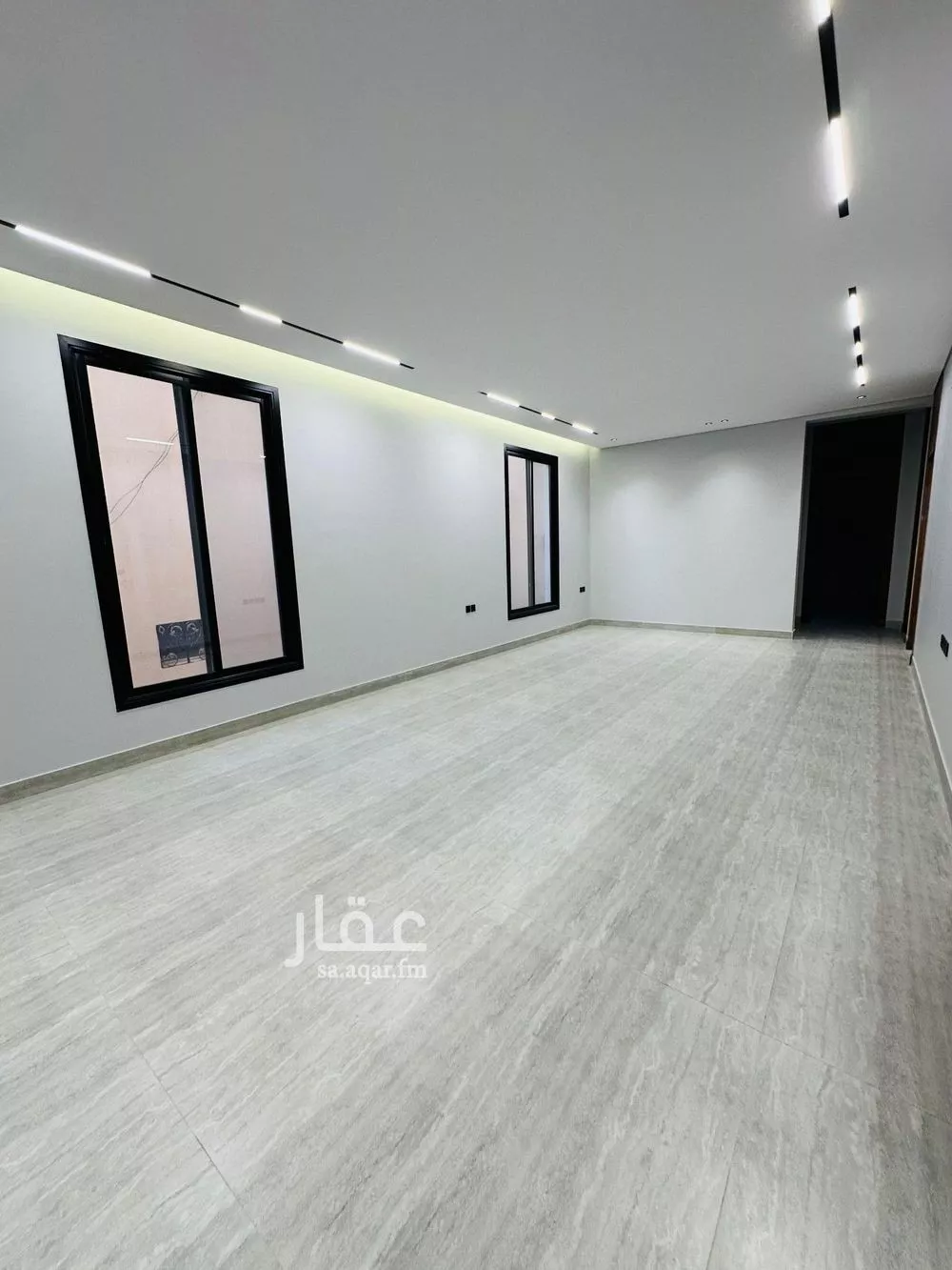 3 bedroom floor in Al Khaleej 9