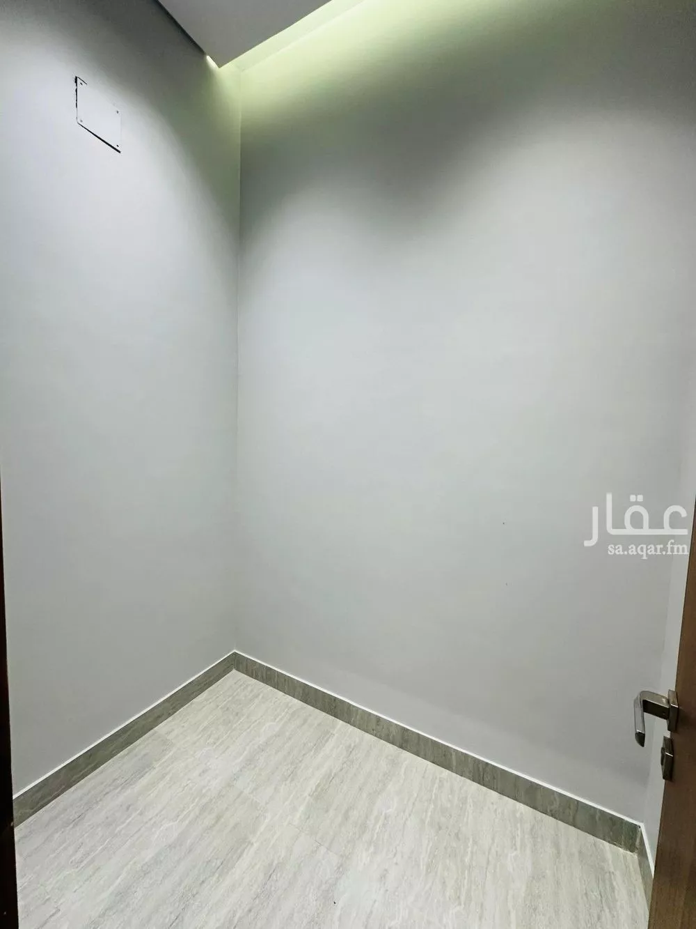 3 bedroom floor in Al Khaleej 14