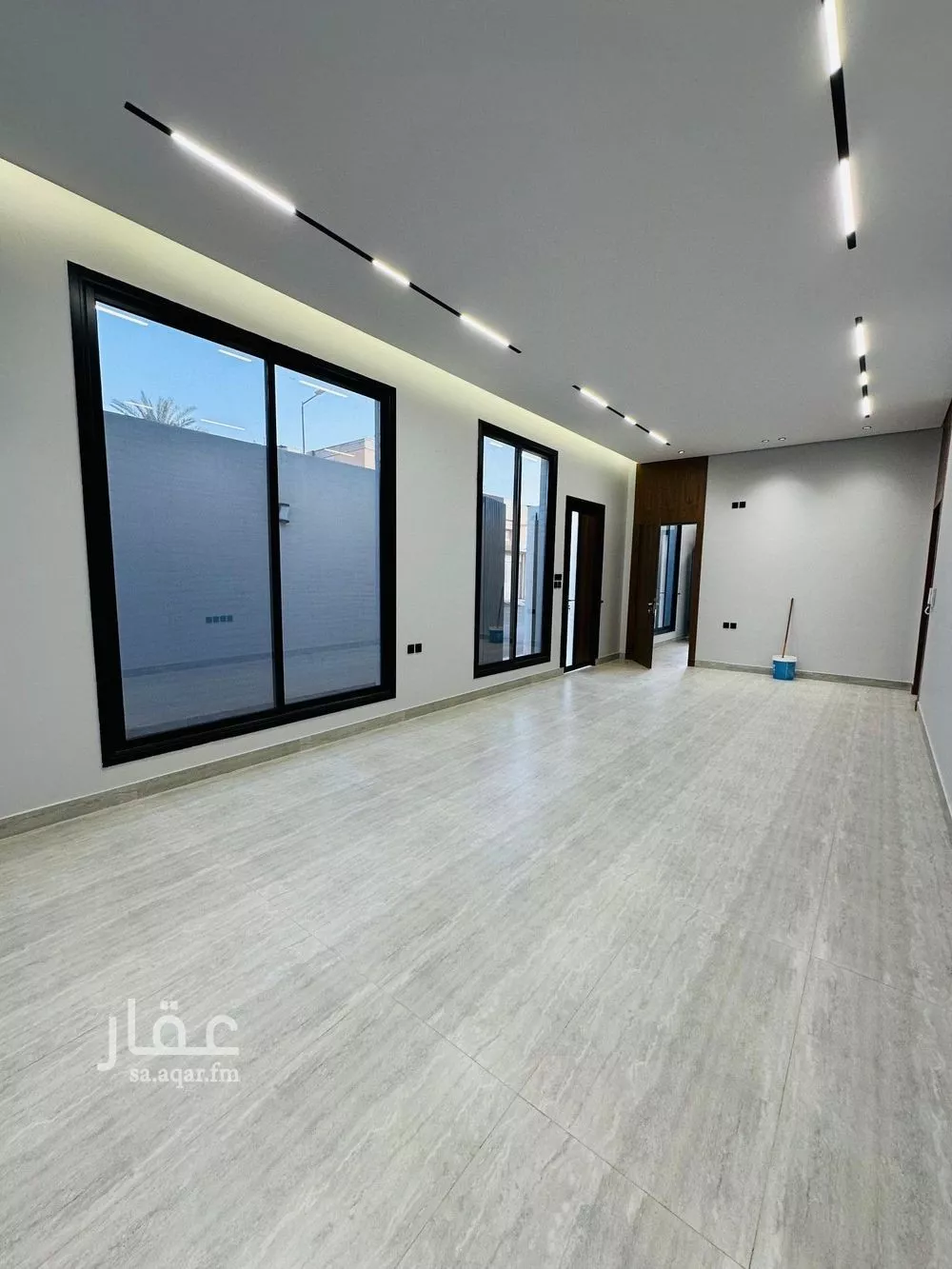 3 bedroom floor in Al Khaleej 20