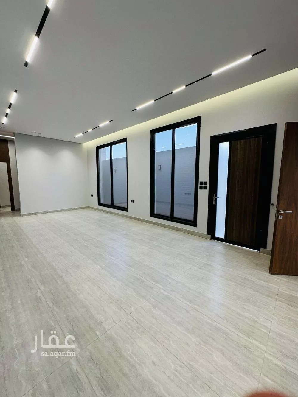 3 bedroom floor in Al Khaleej 9