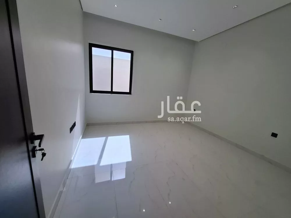 5 bedroom floor in Al Janadriyah 11