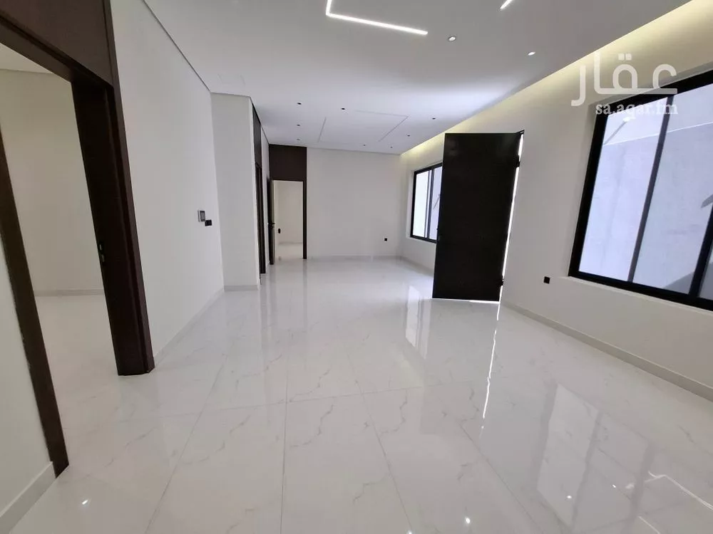 5 bedroom floor in Al Janadriyah 7