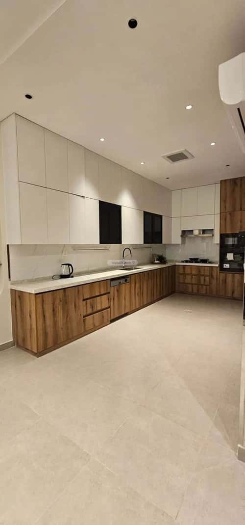 6 bedroom apartment in Al Wurud 1