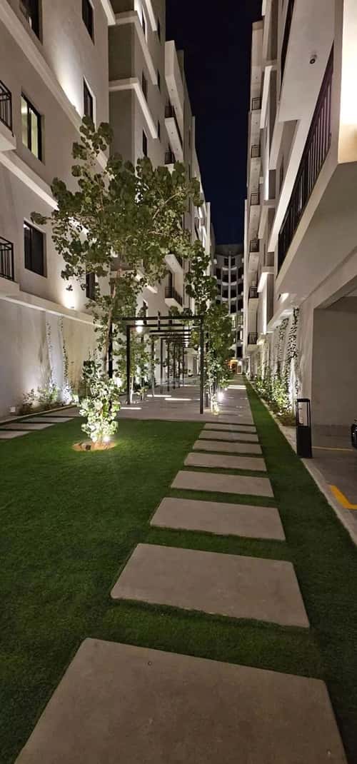 5 bedroom apartment in Al Aziziyah 13