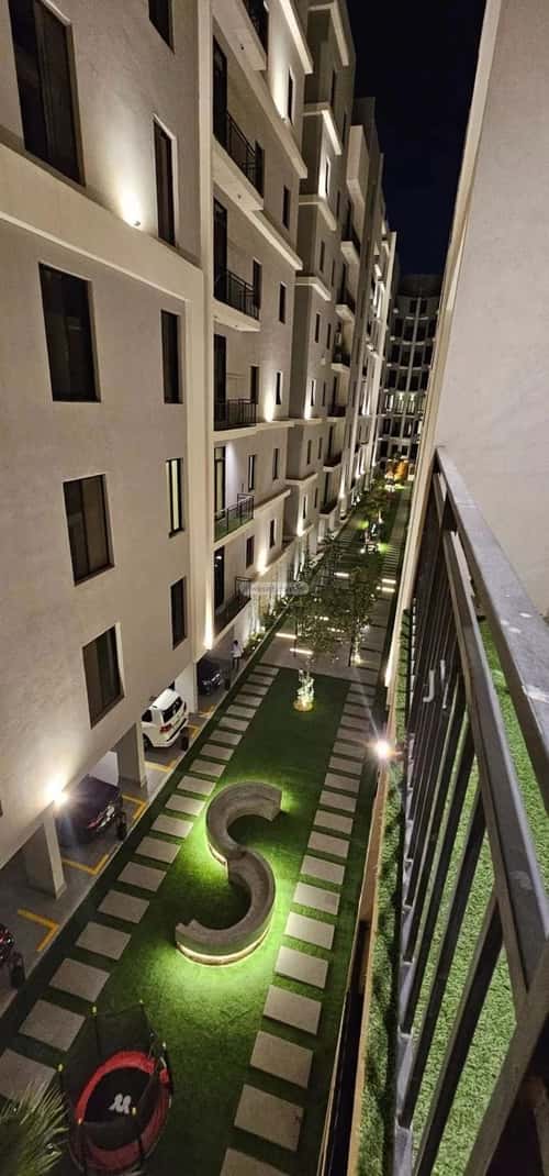 5 bedroom apartment in Al Aziziyah 11