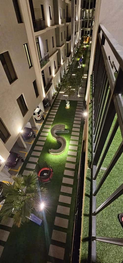5 bedroom apartment in Al Aziziyah 7