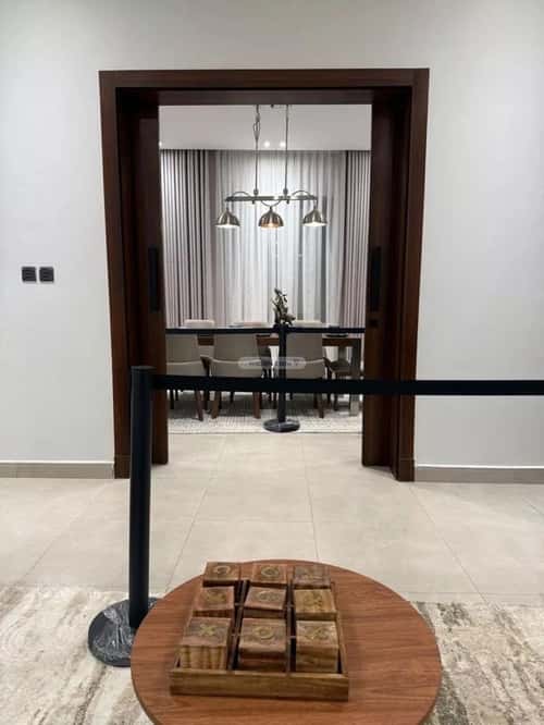 5 bedroom apartment in Al Manar 2
