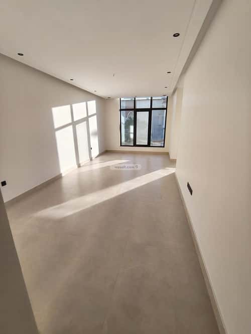 8 bedroom villa in Al Furusiyah 3