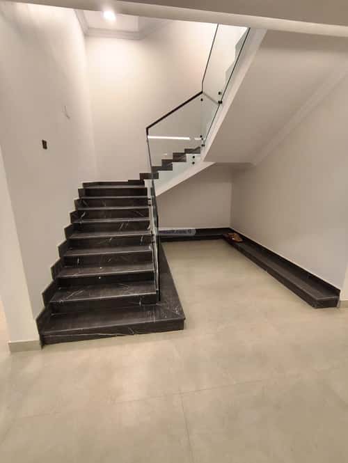 8 bedroom villa in Al Furusiyah 17