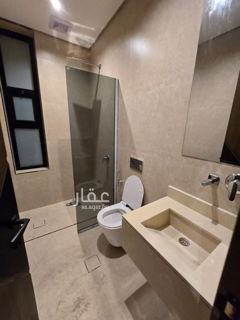 4 bedroom apartment in Al Hamra, Eastern Province 17