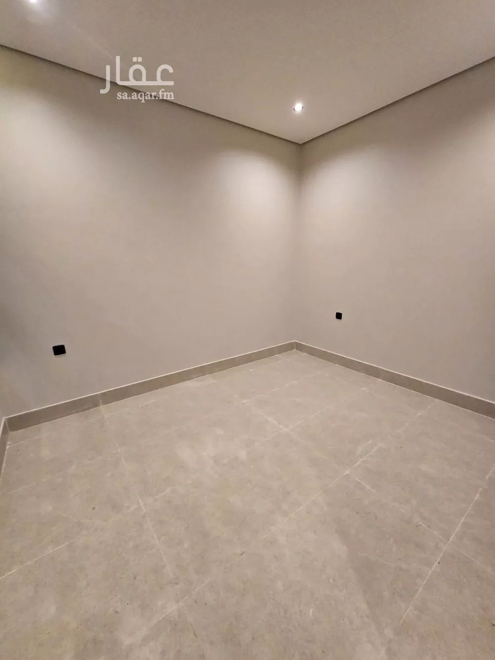4 bedroom apartment in Al Hamra, Eastern Province 5