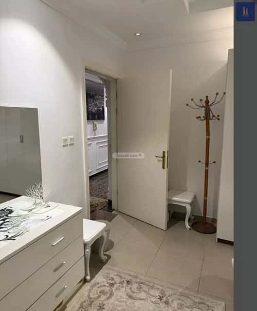 4 bedroom apartment in Al Safaa 11