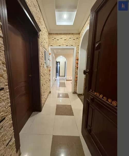 4 bedroom apartment in Al Safaa 8