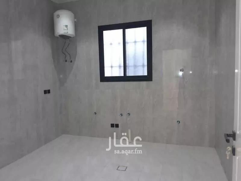 دور 4 غرف في السعادة 7