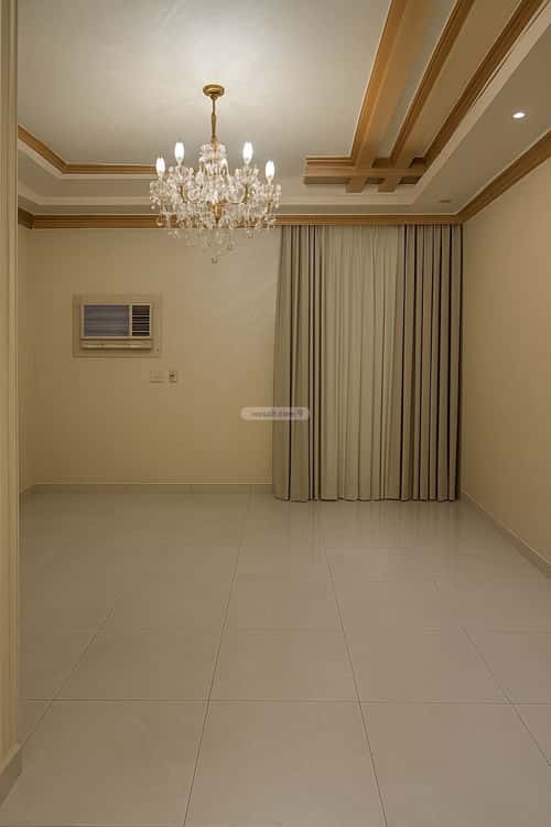 5 bedroom apartment in Al Marwa 4