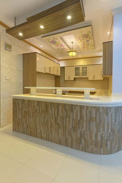 5 bedroom apartment in Al Marwa 9
