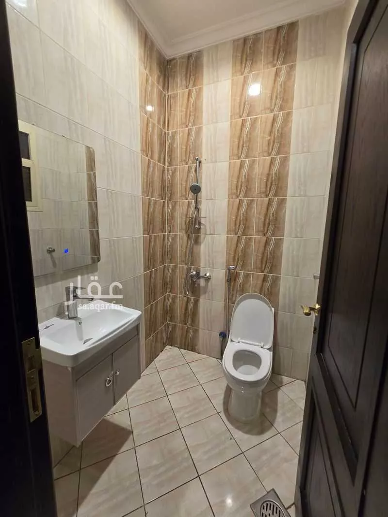 3 bedroom apartment in Al Ranuna, Madinah 9