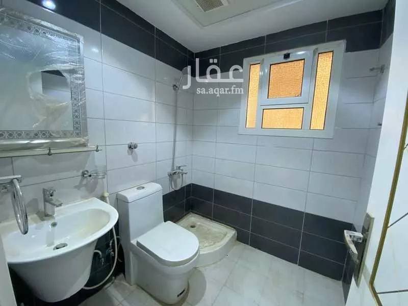 5 bedroom apartment in Batha Quraysh 10