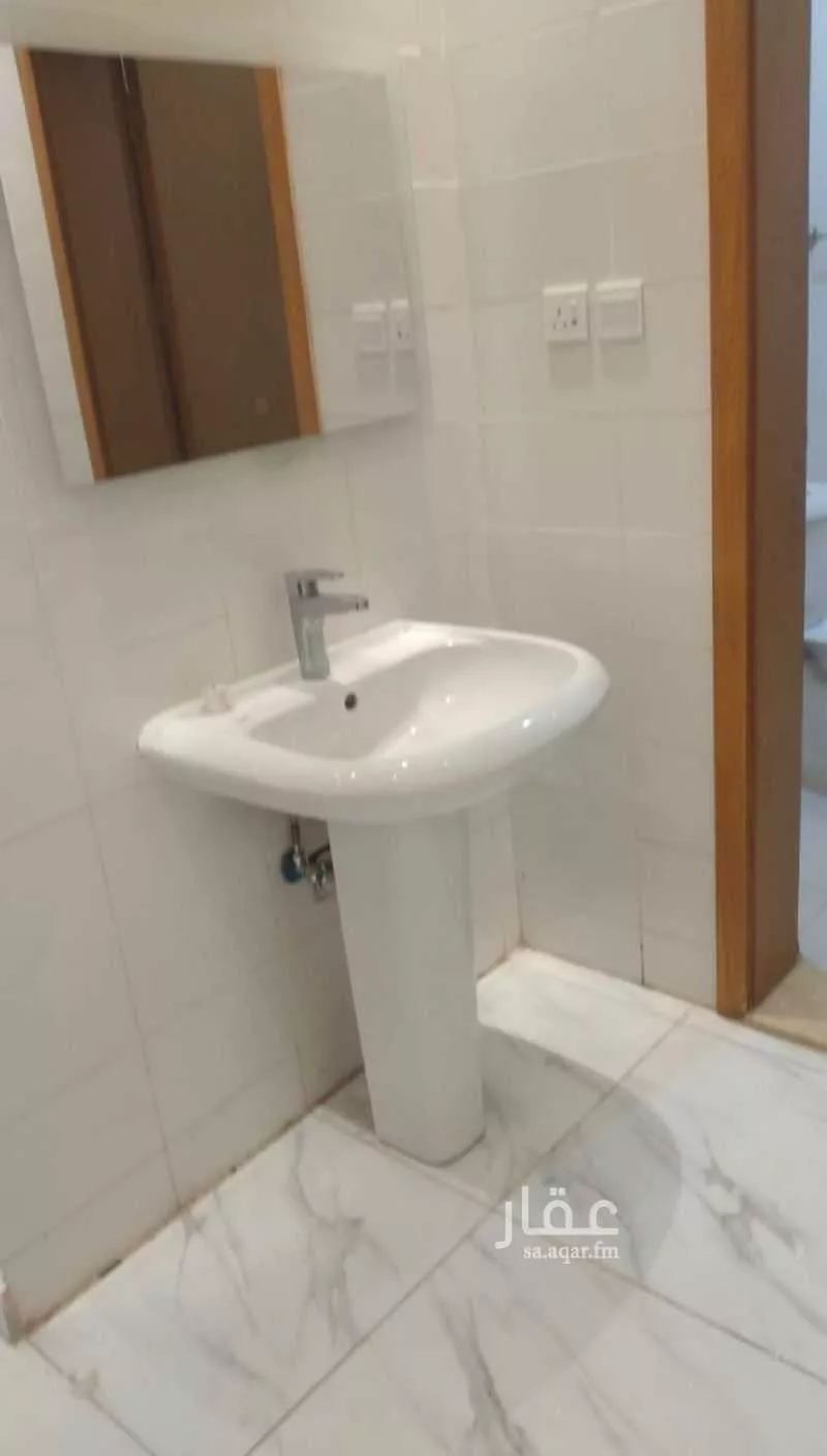 4 bedroom apartment in King Fahd 2