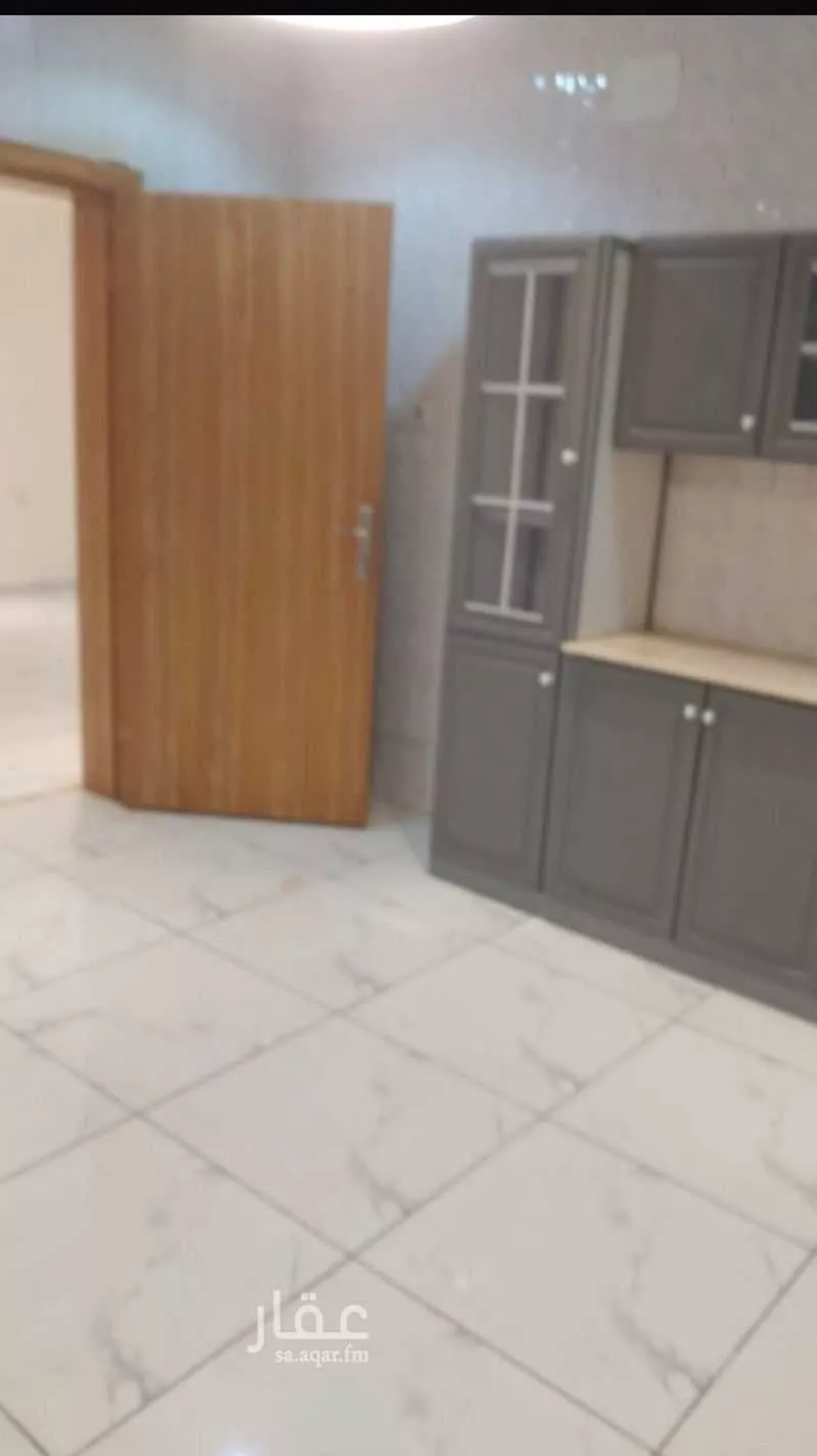 4 bedroom apartment in King Fahd 8