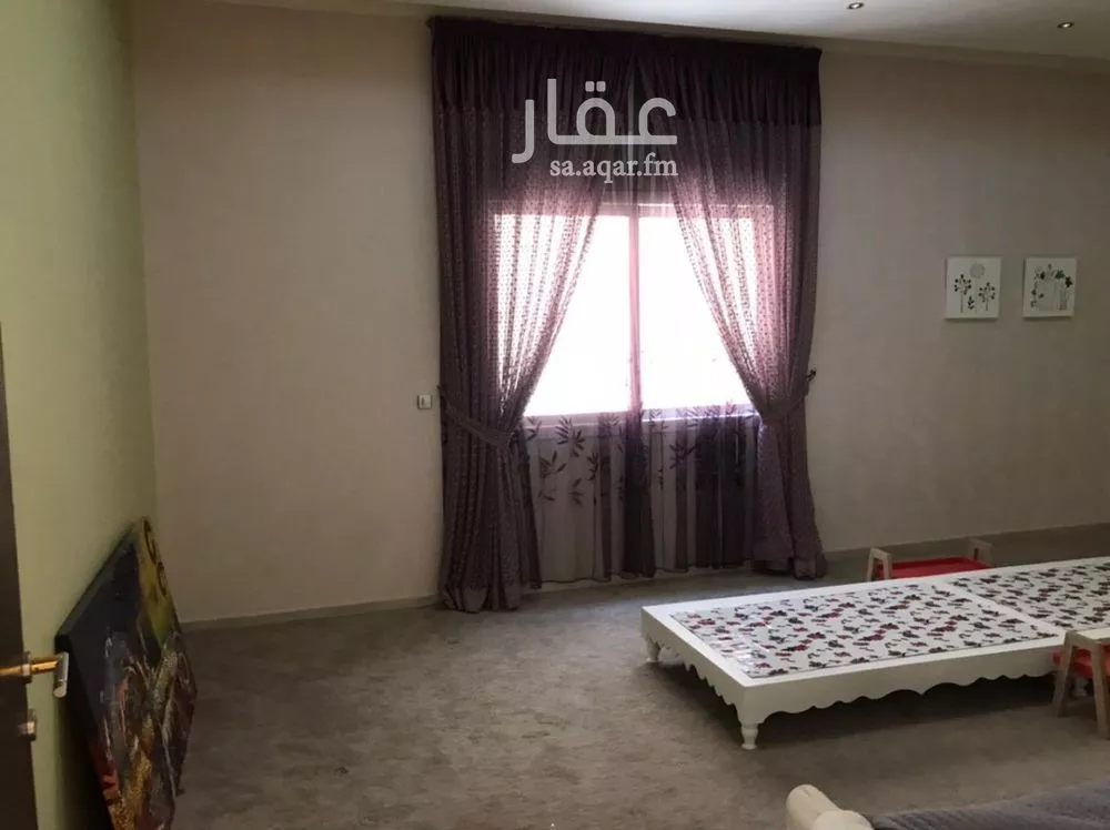 فيلا 7 غرف في الغدير 5