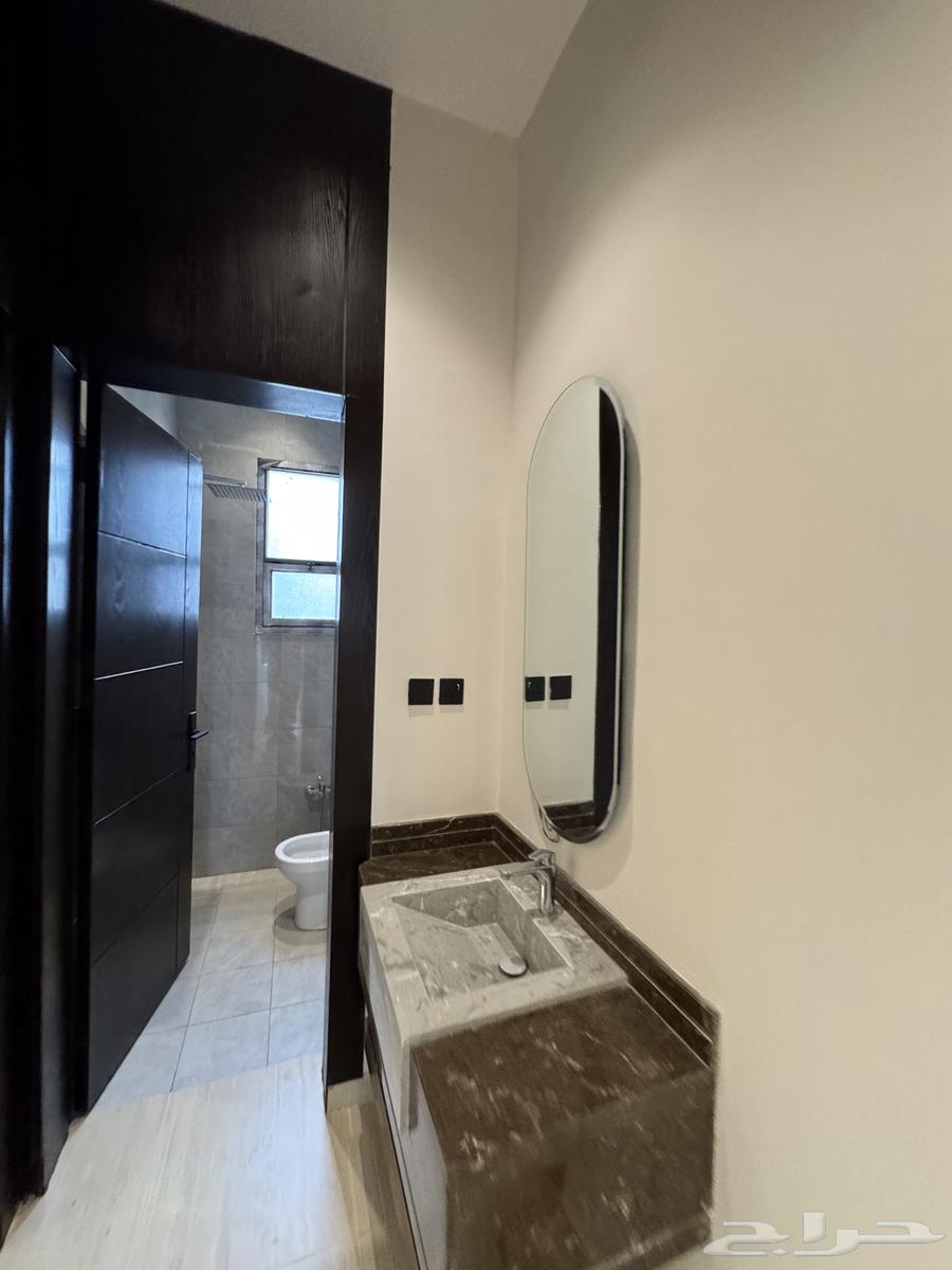 7 bedroom villa in Al Janadriyah 10