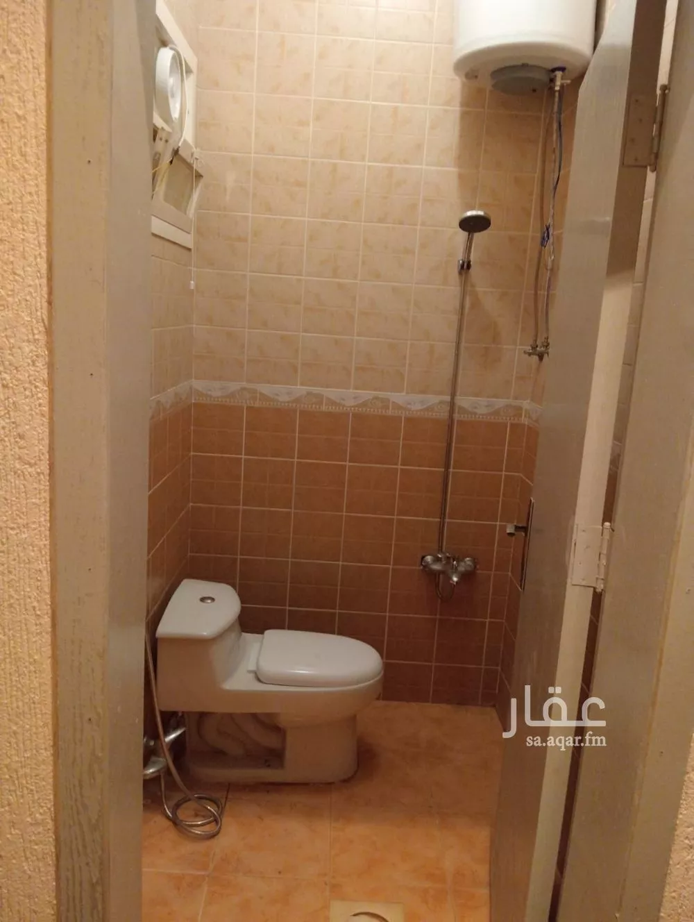 3 bedroom floor in Al Malqa 5