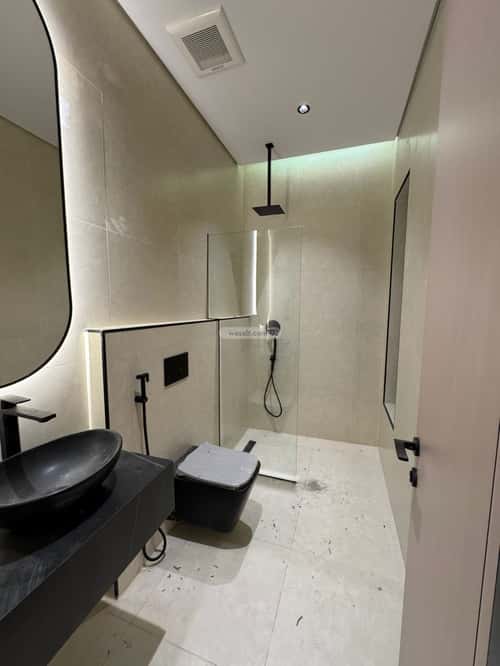 شقة 4 غرف في النزهة 11