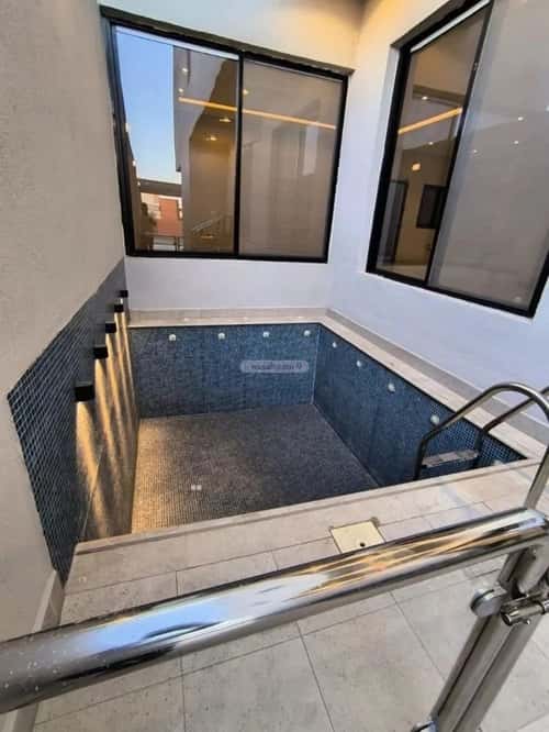 9 bedroom villa in Al Yaqout 2